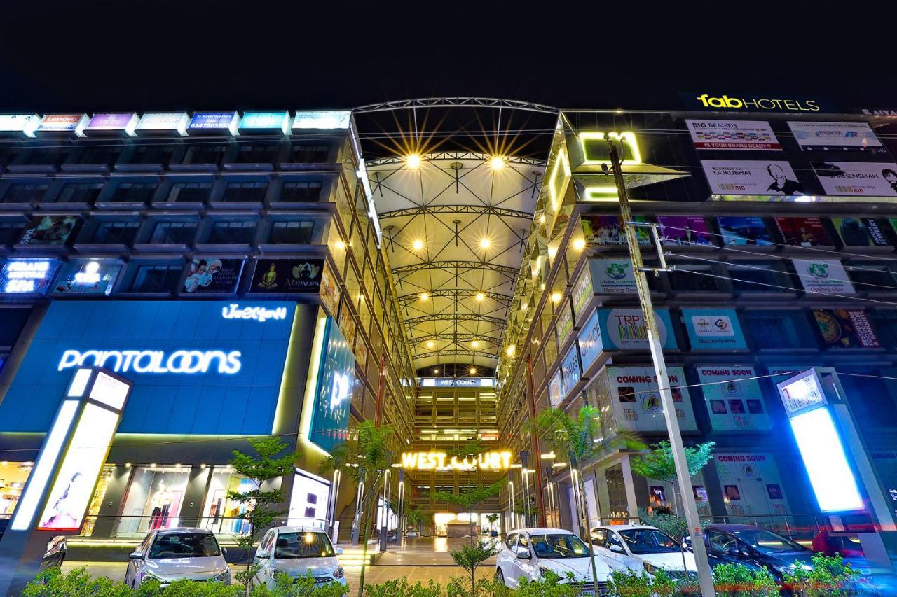Fabhotel Parkland A アーメダバード エクステリア 写真