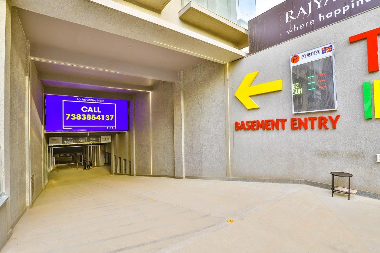 Fabhotel Parkland A アーメダバード エクステリア 写真